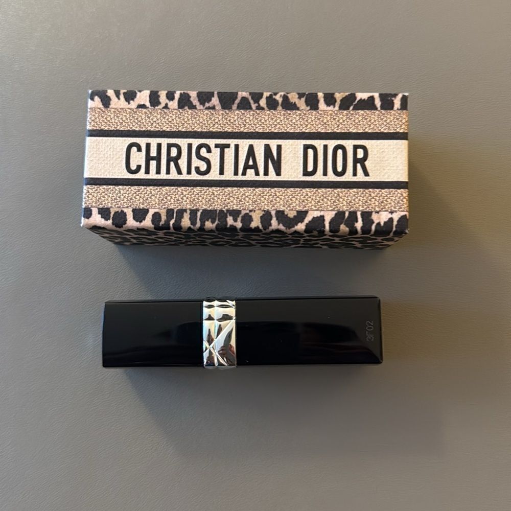 NWOT Christian Dior Lipstick Set. Case & Full Size Lipstick #999 Red.